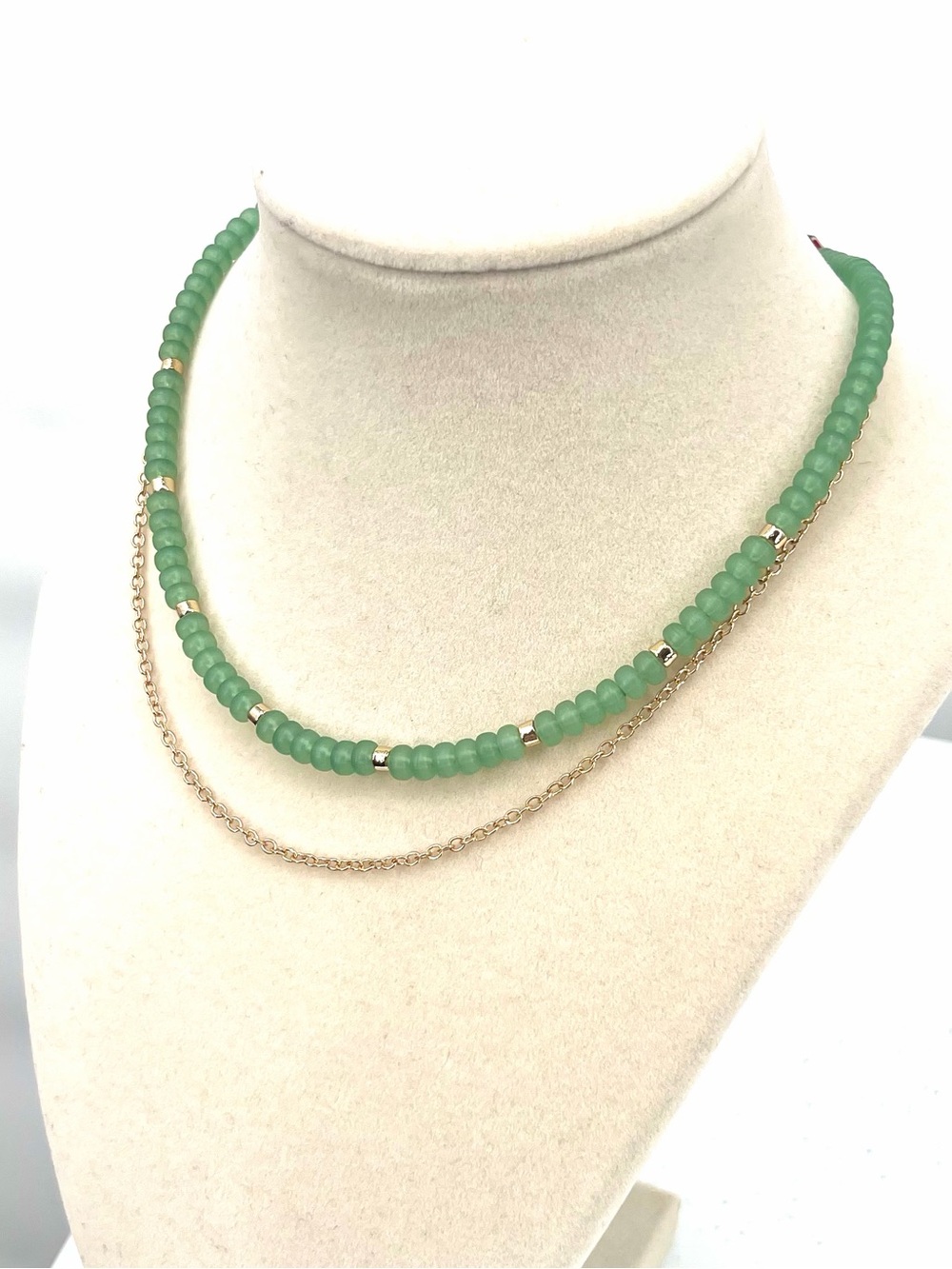 Rachel Rachel Roy nwt green beaded layered gold tone necklace